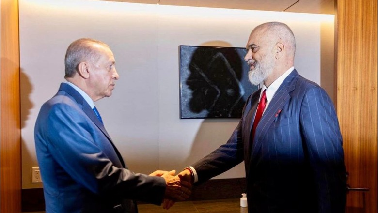 Erdogan sot ne Tirane, ja rruget qe bllokohen dhe oraret
